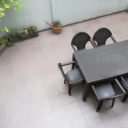 Casa vacanze Carolina M In Front Of Metro *