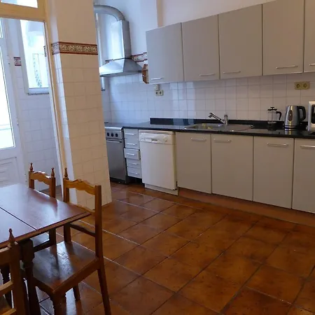 بيت للعطل Carolina M In Front Of Metro *