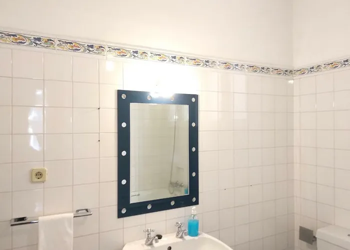 Дом отдыха Carolina M In Front Of Metro *